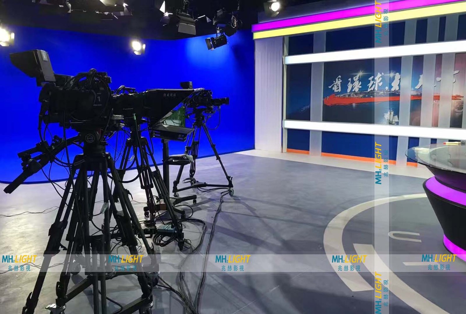 松下、索尼、JVC、大疆、佳能、富士摄像系统、无线通话、电池、充电器、三脚架、存储卡、读卡器、提词器、稳定器、话筒、调音台等售前及售后服务