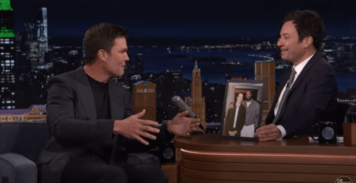 布雷迪盛赞詹姆斯橄榄球天赋与职业longevity