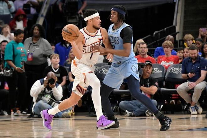 布克末节爆发率队大胜 灰熊赛季第50败