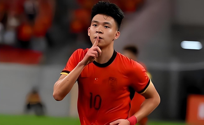 英超伯恩利确认张家鸣为首选引援目标