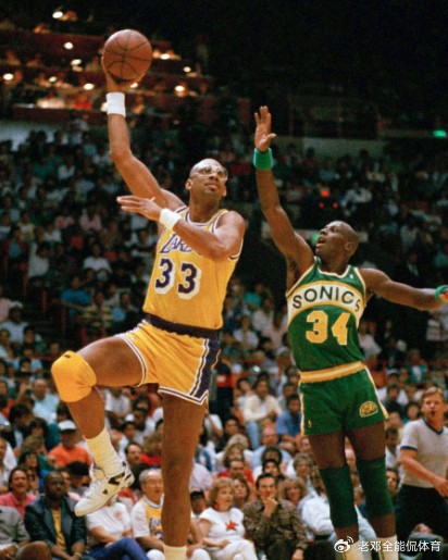 詹姆斯首人达成40000分 贾巴尔等四星曾有机会