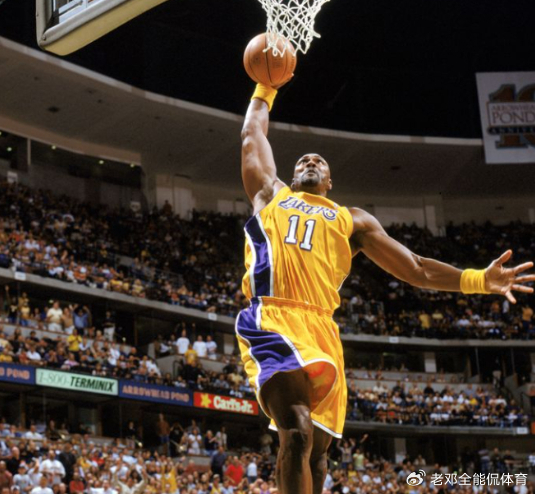 詹姆斯首人达成40000分 贾巴尔等四星曾有机会