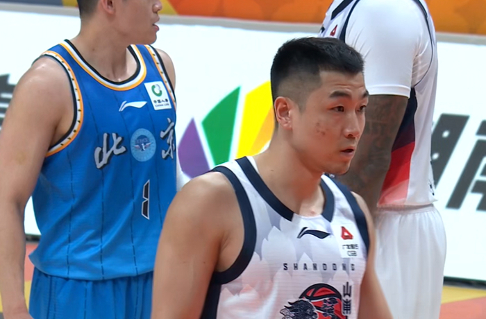 深圳男篮迎战山东男篮 邱彪能否避免6连败？
